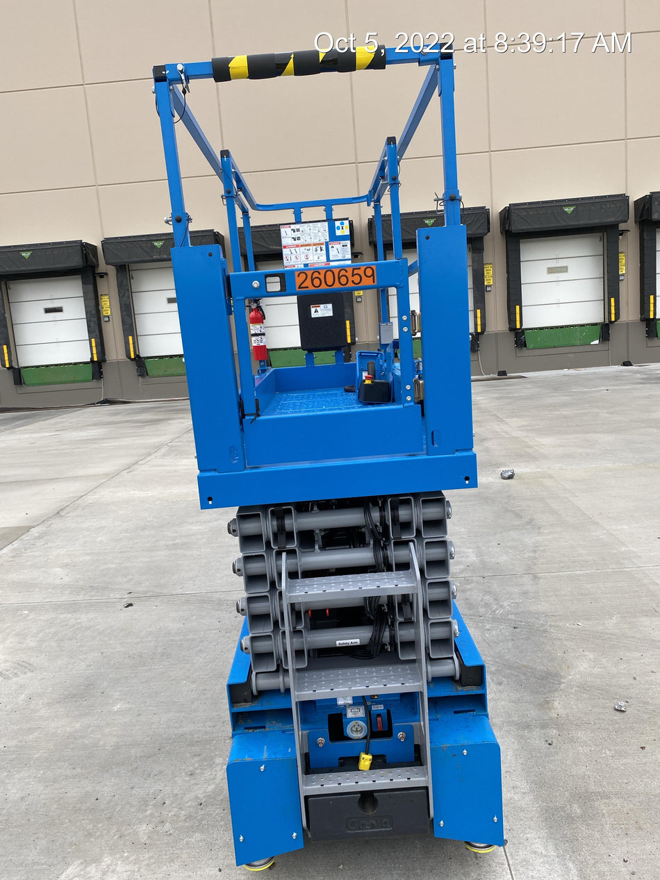 2022 GENIE GS-3232