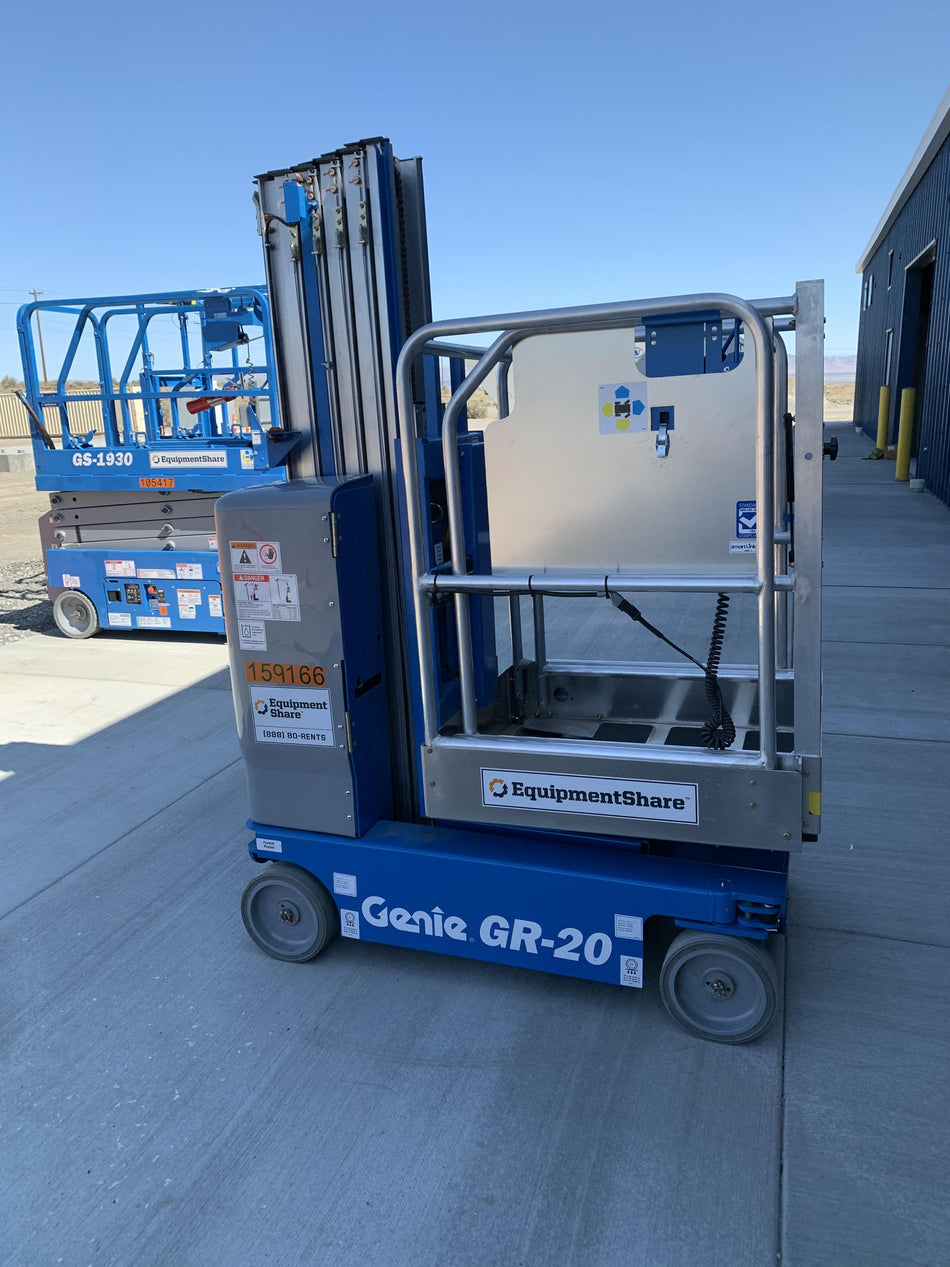 2021 GENIE GR-20