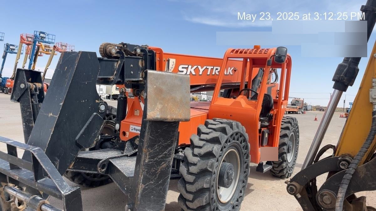 2018 Skytrak 10054 Skytrak 10054 10K Telehandler w/Open ROPS Solid Tires, LED Work Lights, Rotating Beacon, 60" Carriage/60" Forks