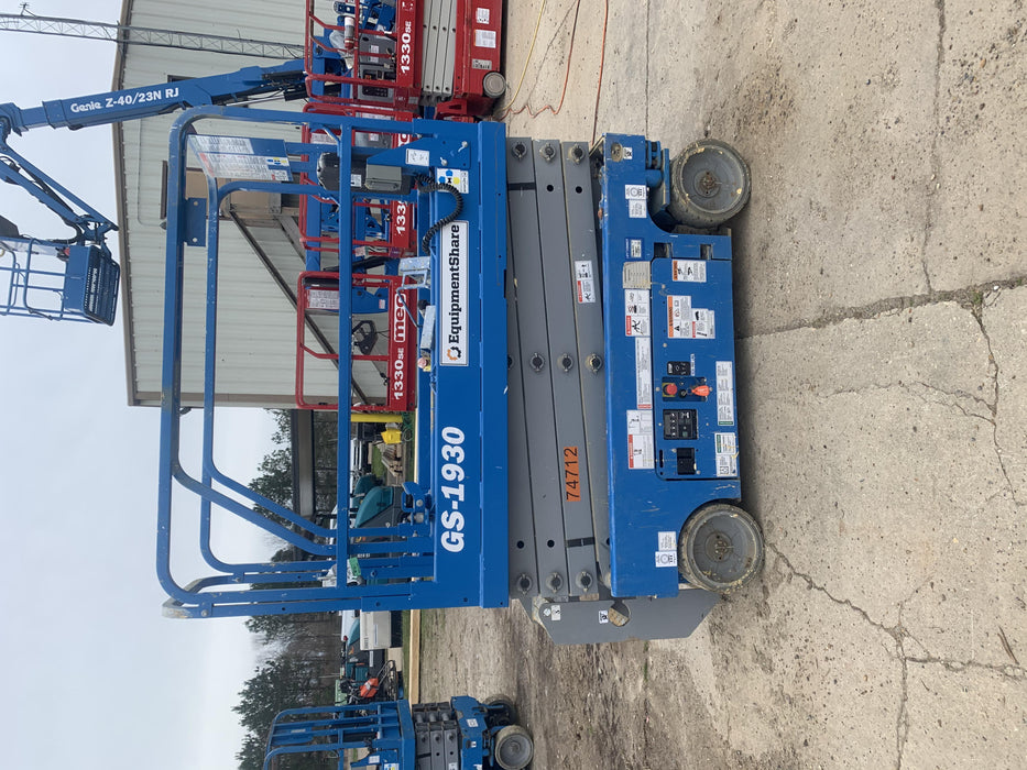 2020 Genie GS-1930 Fixed rails with chain entry gate - Pre A92.20