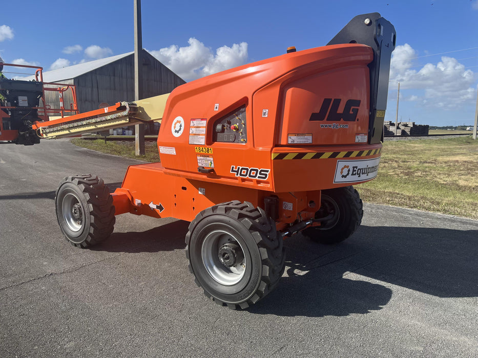 2021 JLG 400S