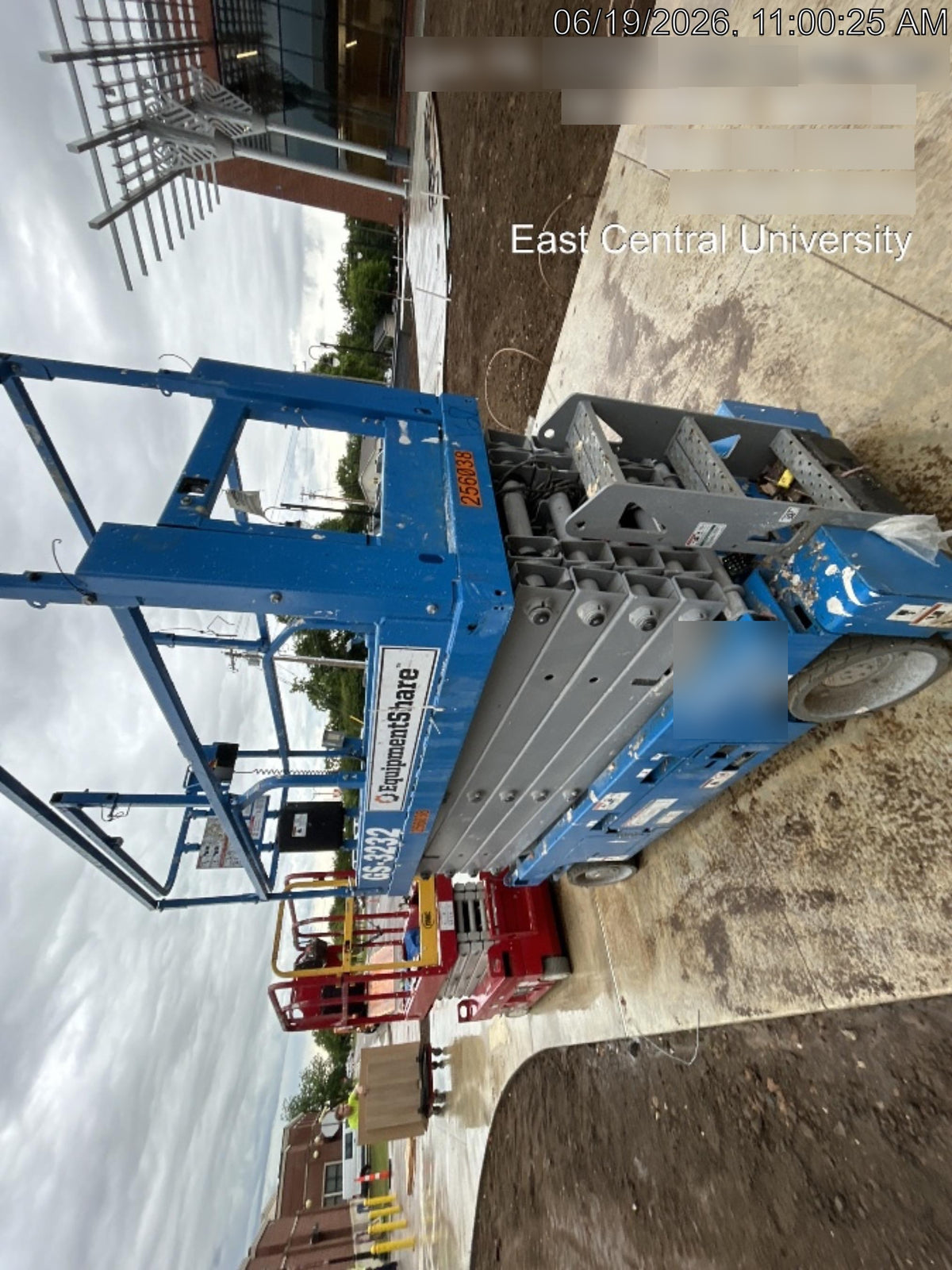 2022 GENIE GS-3232