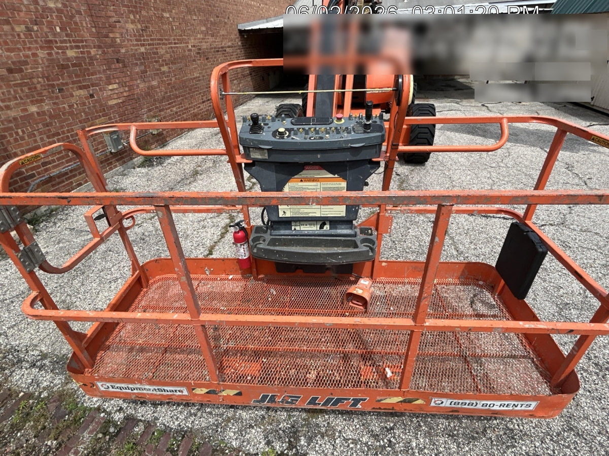 2021 JLG 600AJ