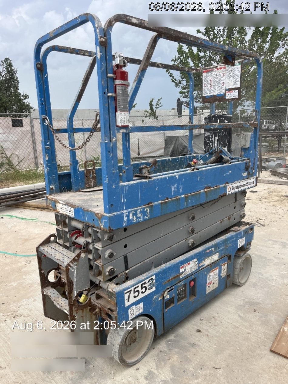 2017 Genie GS-1930 Genie GS-1930 Lift w/Fixed Rail and Chain Entry