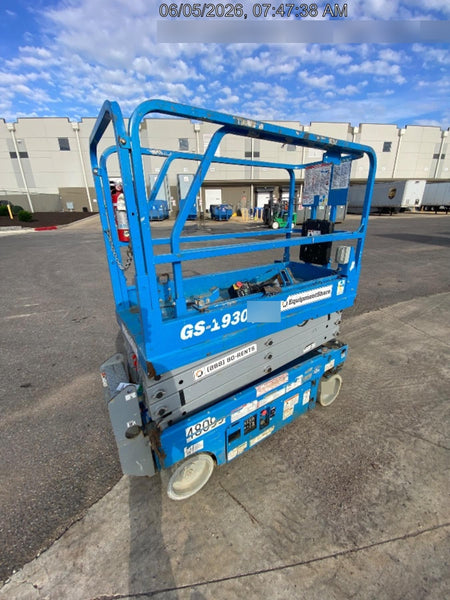 2019 Genie GS-1930 Fixed Rails with Chain Entry