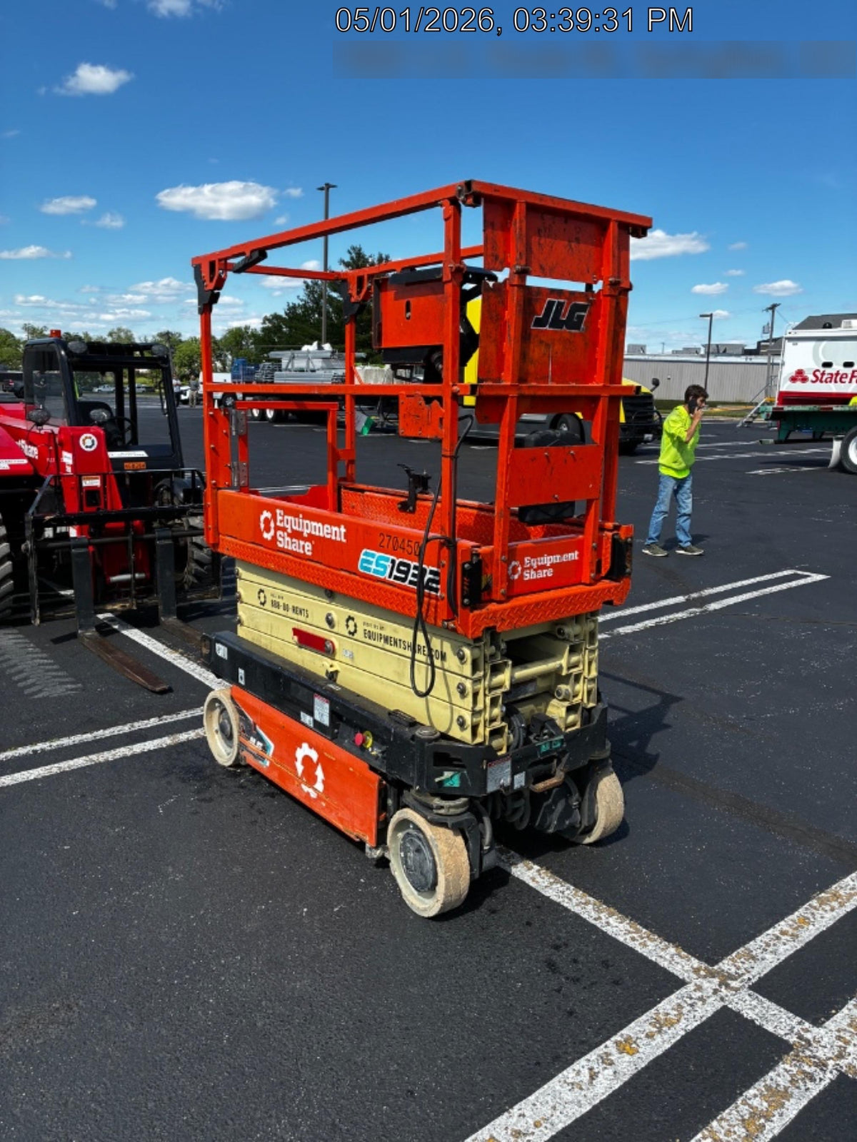 2022 JLG ES1932