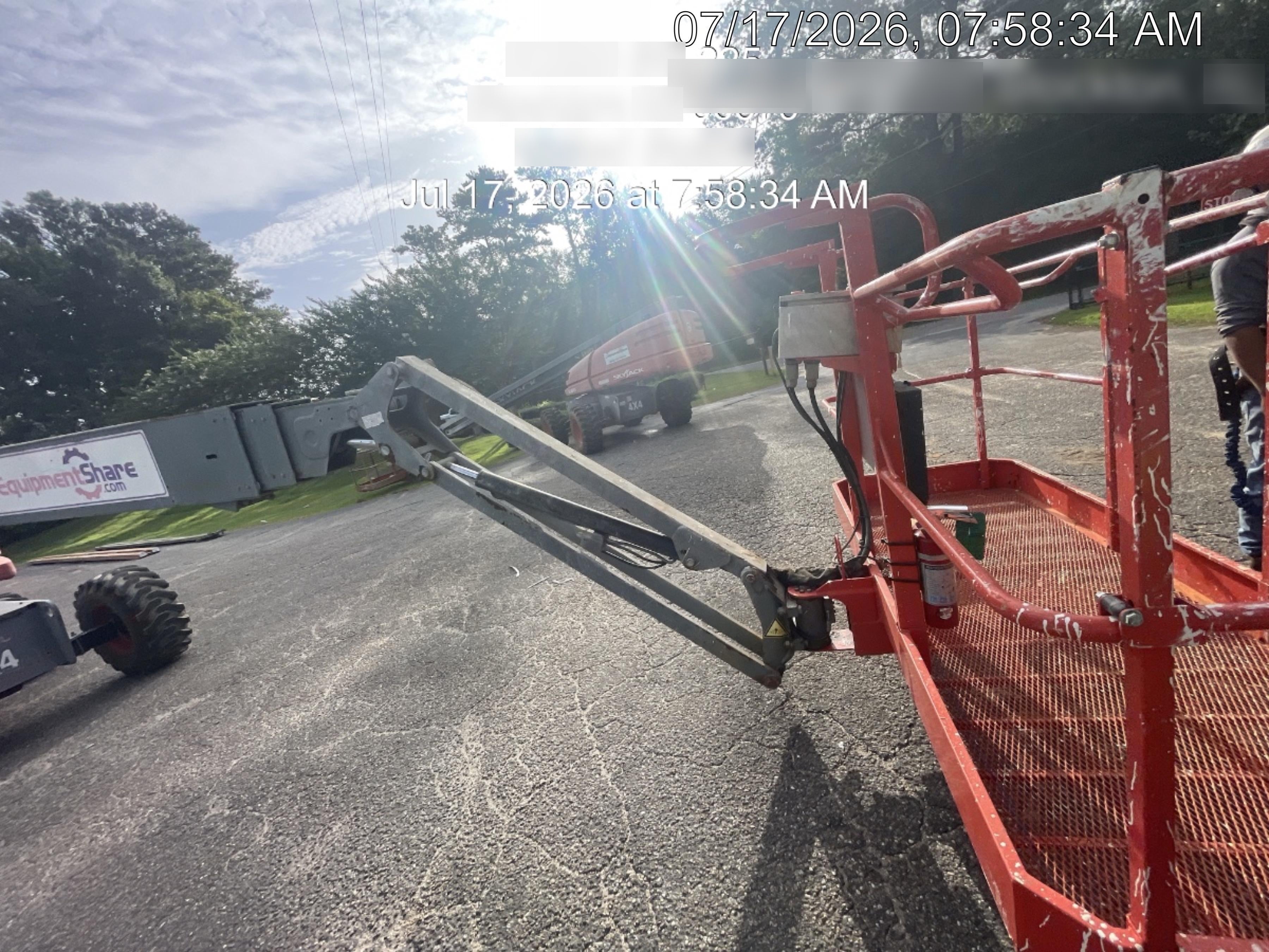 2017 SKYJACK SJ66T