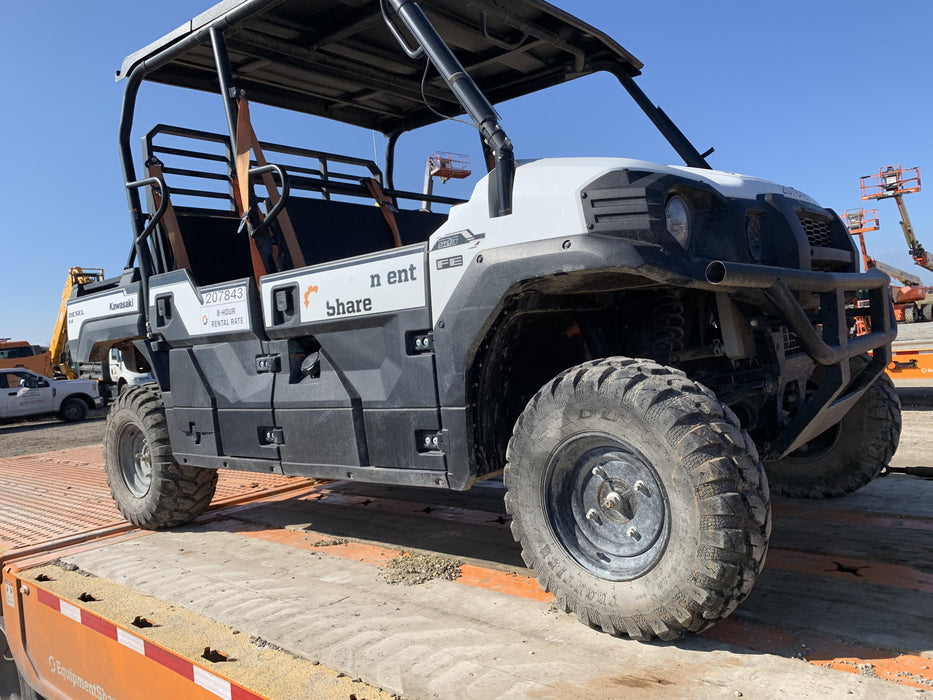 2022 Kawasaki Mule PRO-DXT Standard Options, Backup Alarm, Beacon, Plastic Hard Top, Poly Windshield, Horn Kit