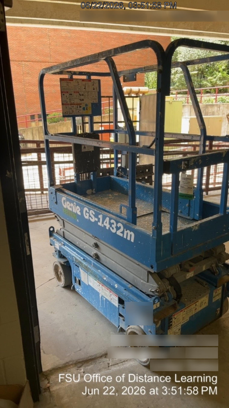 2023 GENIE GS-1432