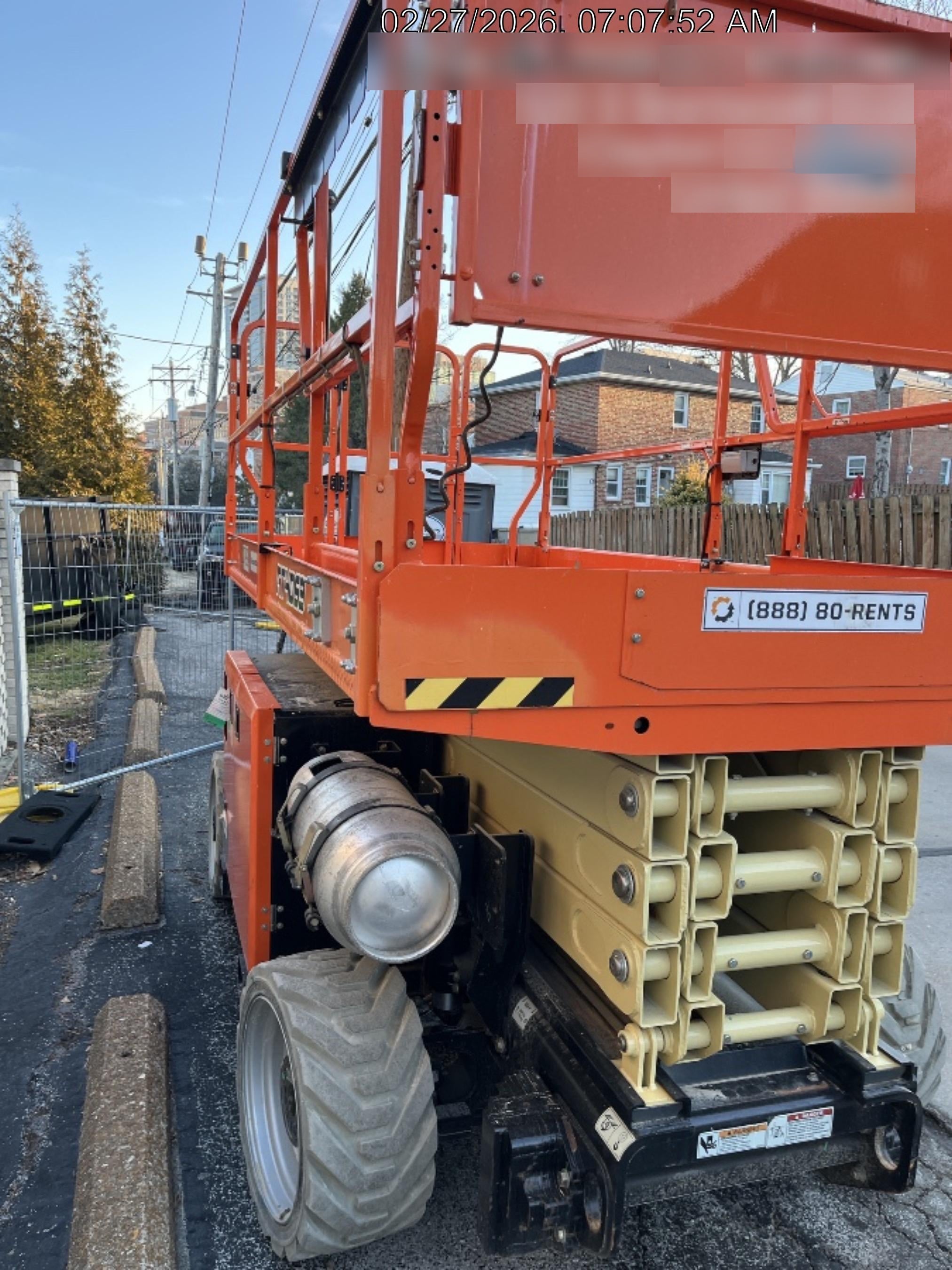 2022 JLG RT4069