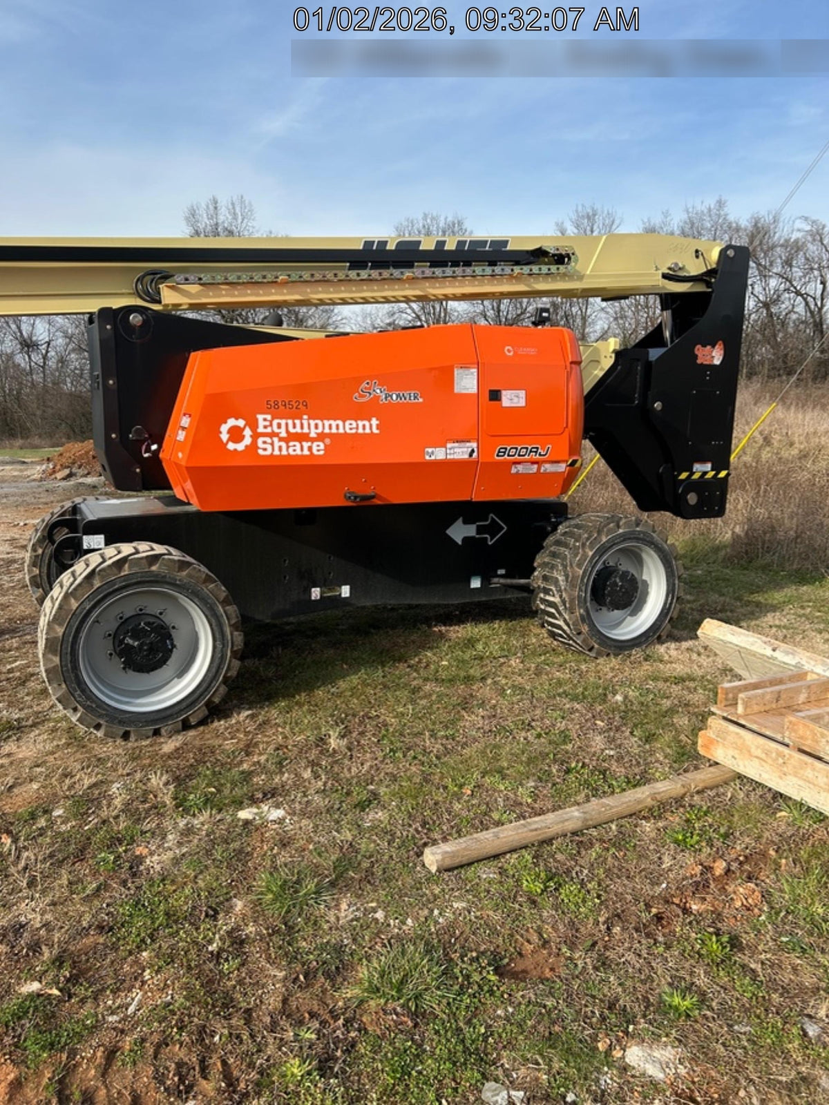 2025 JLG 800AJ