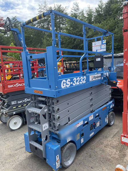 2022 GENIE GS-3232