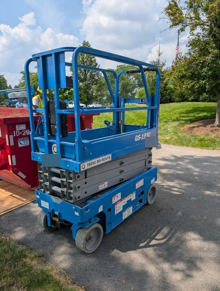 2020 Genie GS-1930 Solid Non Marking Tires, Beacon, Folding rails with half height swing gate