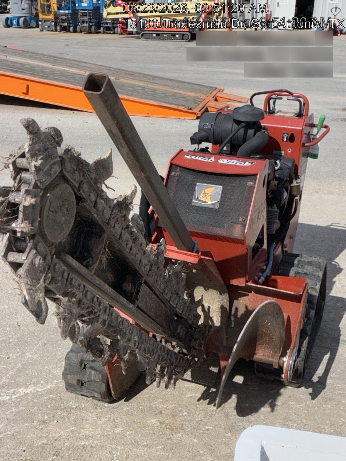 2020 DITCH WITCH C24XA