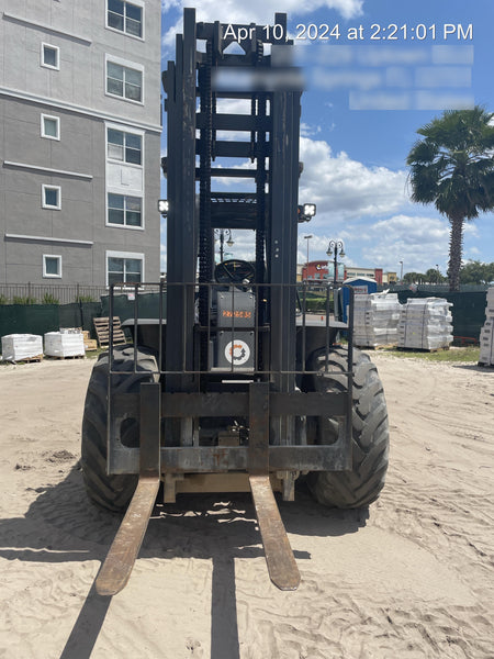 2023 CASE 588H