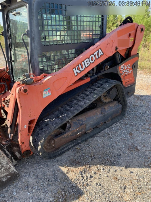 2019 Kubota SVL75-2 Cab/Heat/Air, Standard Tracks, Standard Flow, Hydraulic QC 68" HD Bucket w/ Smooth cutting edge