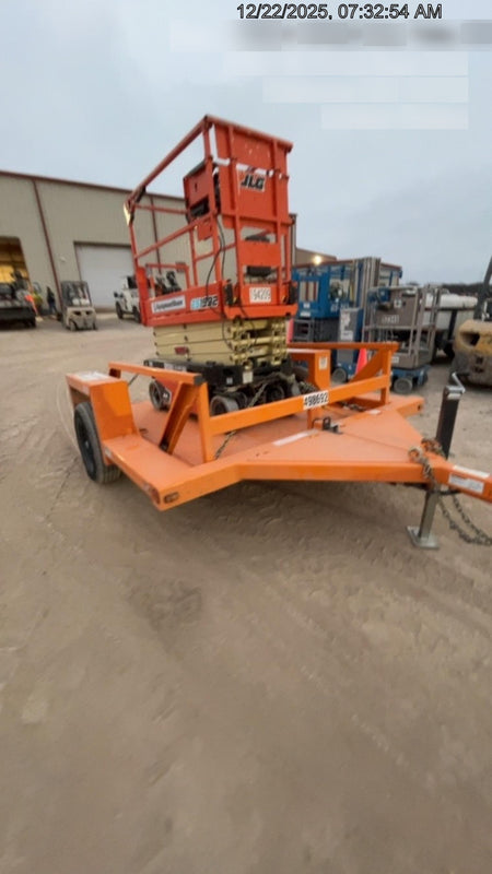 2021 JLG ES1932