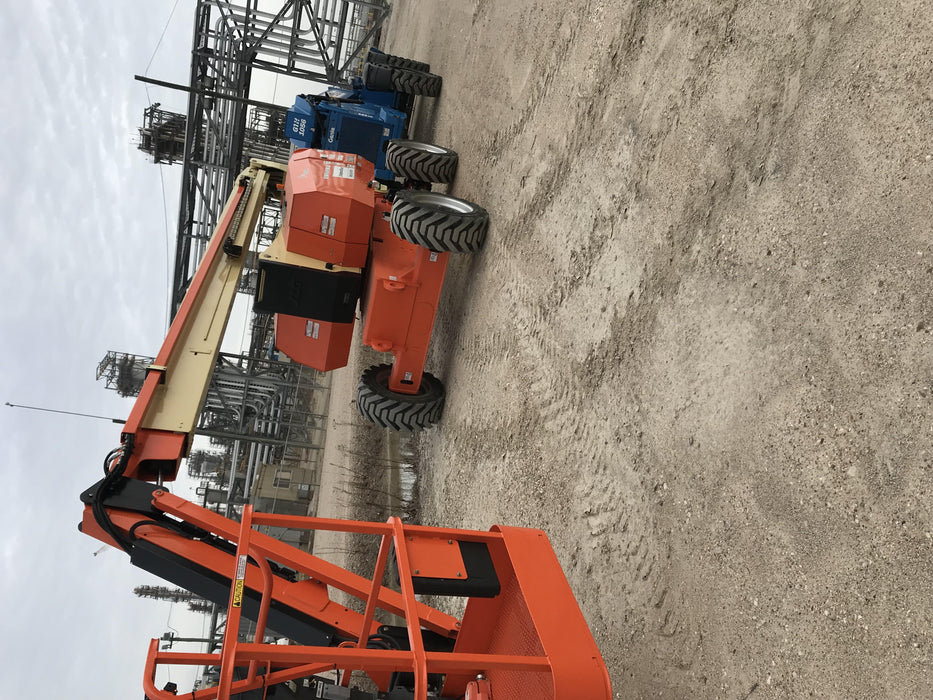 2019 JLG 800AJ