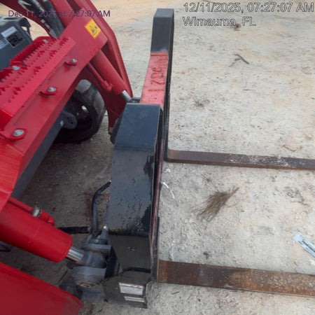 2025 TAKEUCHI TL12V2-CR