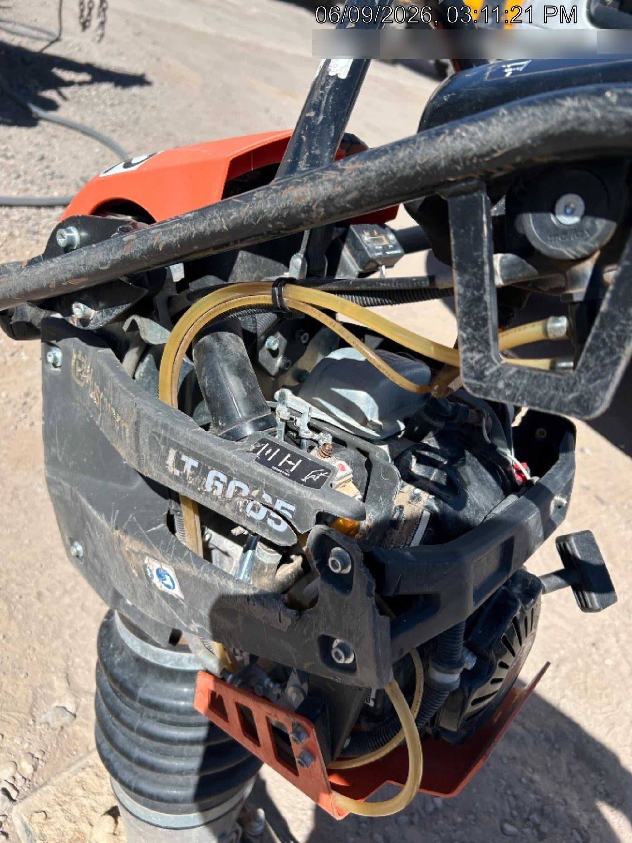 2025 HUSQVARNA LT6005