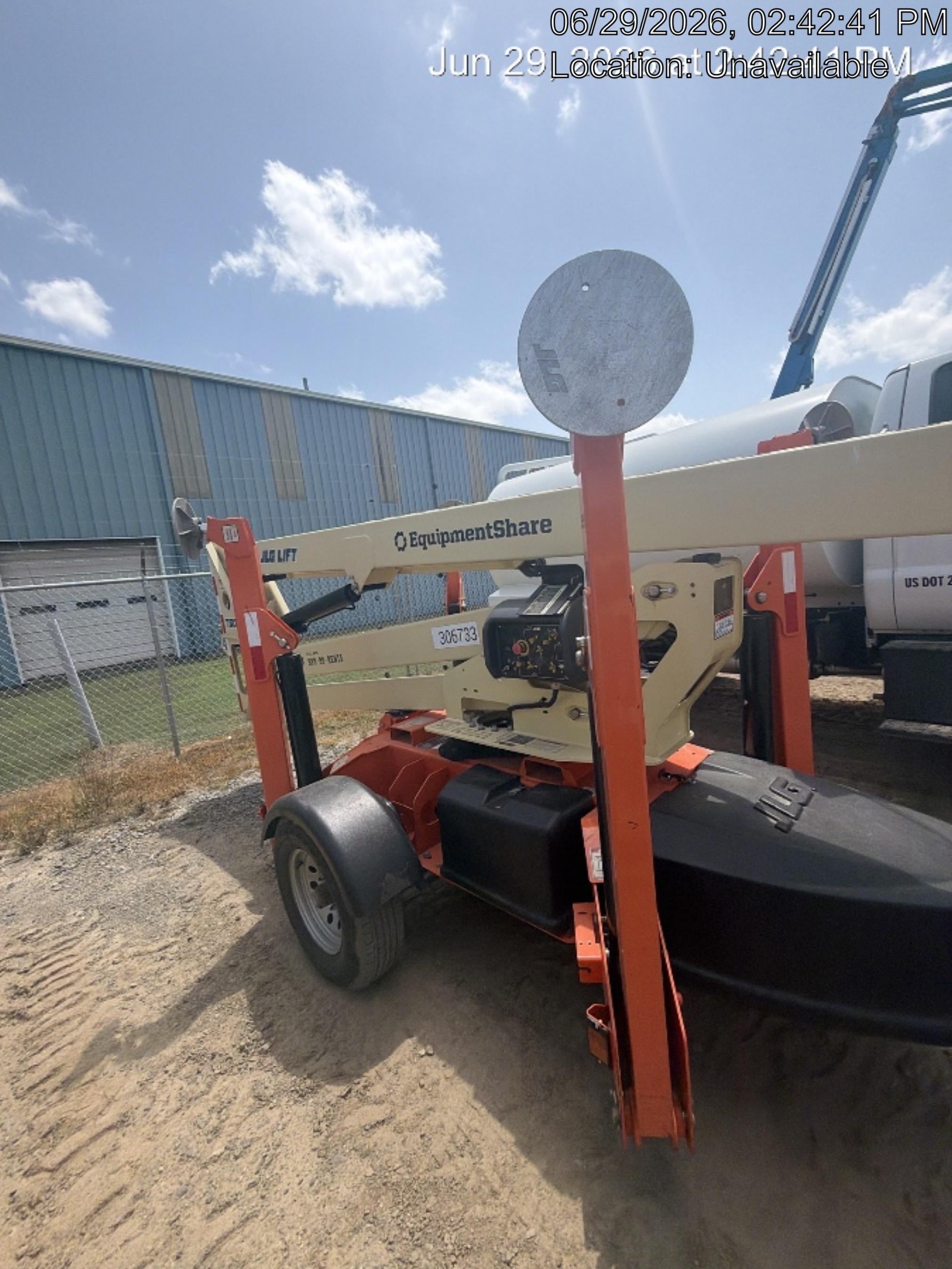 2023 JLG T500J