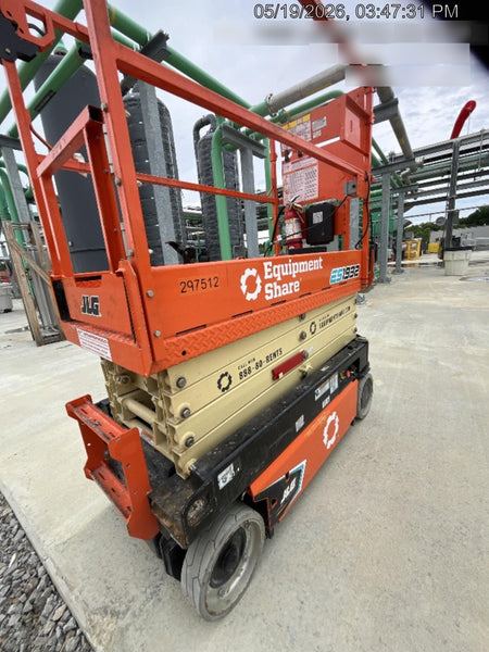 2023 JLG ES1932