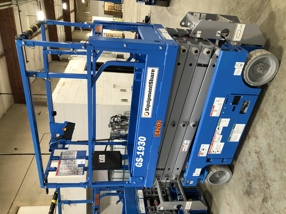 2020 Genie GS-1930 Solid Non Marking Tires, Beacon, Folding rails with half height swing gate, 800W Inverter