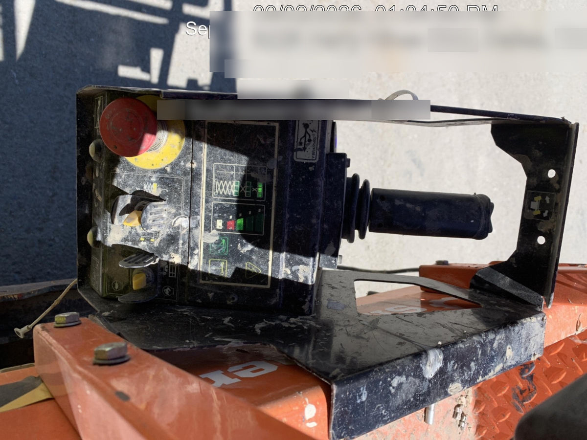 2023 JLG ES2632