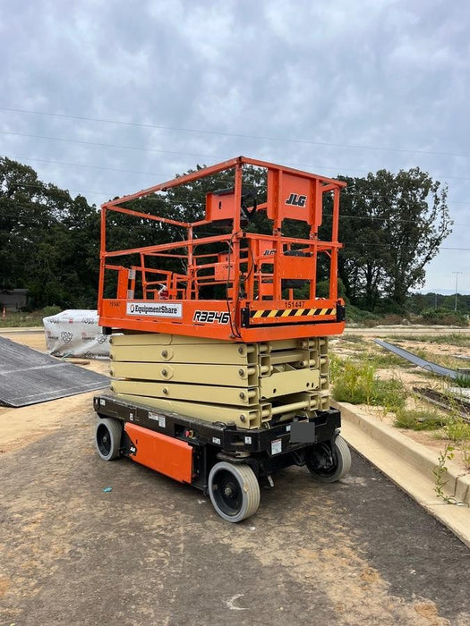 2021 JLG R3246