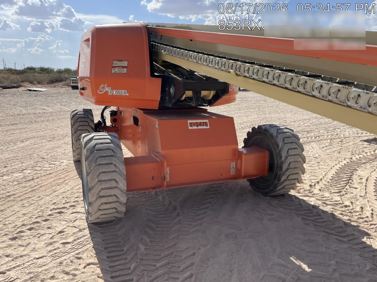 2022 JLG 660SJ
