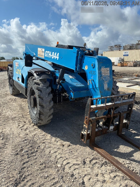 2017 GENIE GTH-844