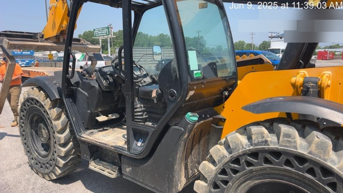 2020 JCB 509-42 Canopy, Solid Tires, Work Lights, Beacon, Aux Hydraulics, Back up Alarm, Lifting Eye, ES Decals