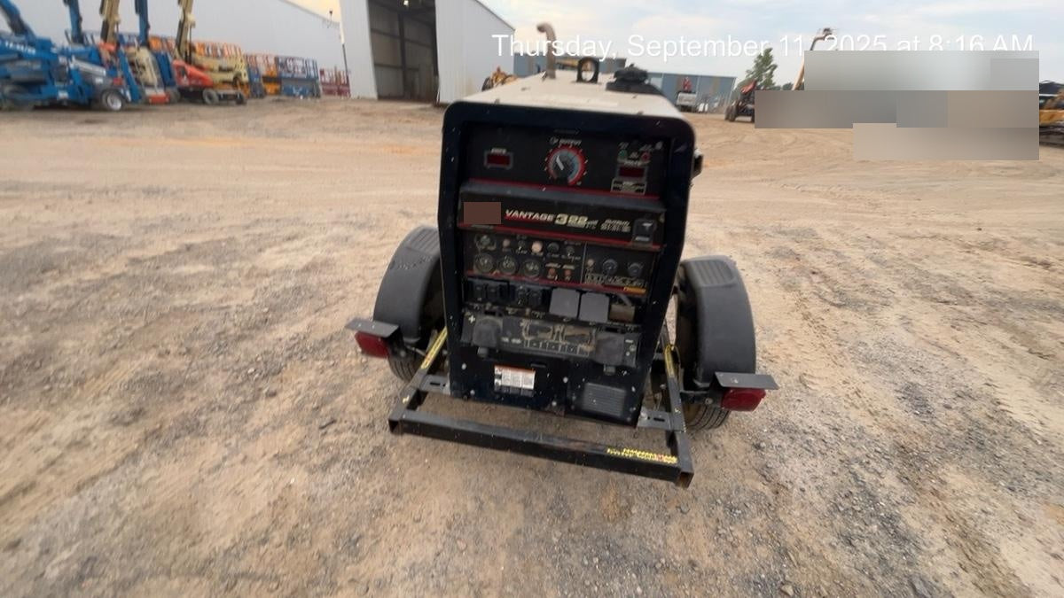 2019 Lincoln Electric Vantage 322 Welder Ready-Pak 3, Two wheel trailer, Fender and Light kit, Cable Rack