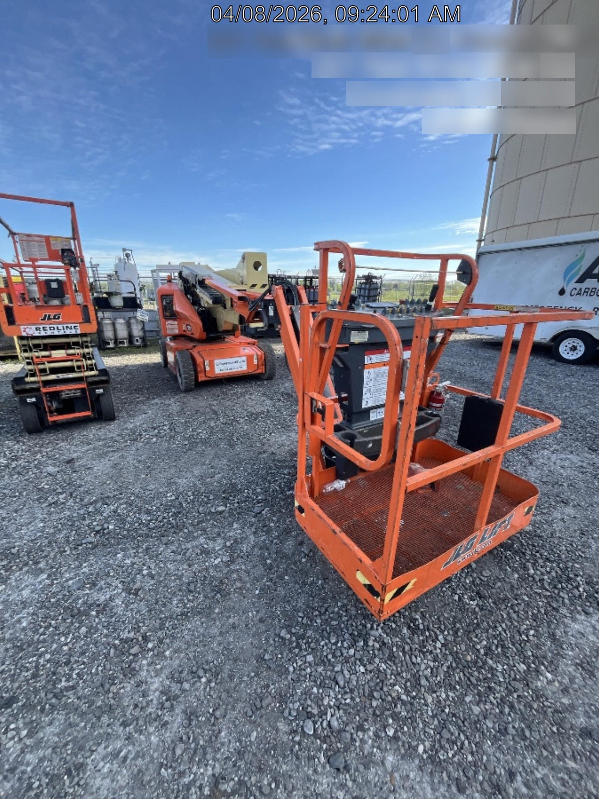 2021 JLG E400AJP Narrow