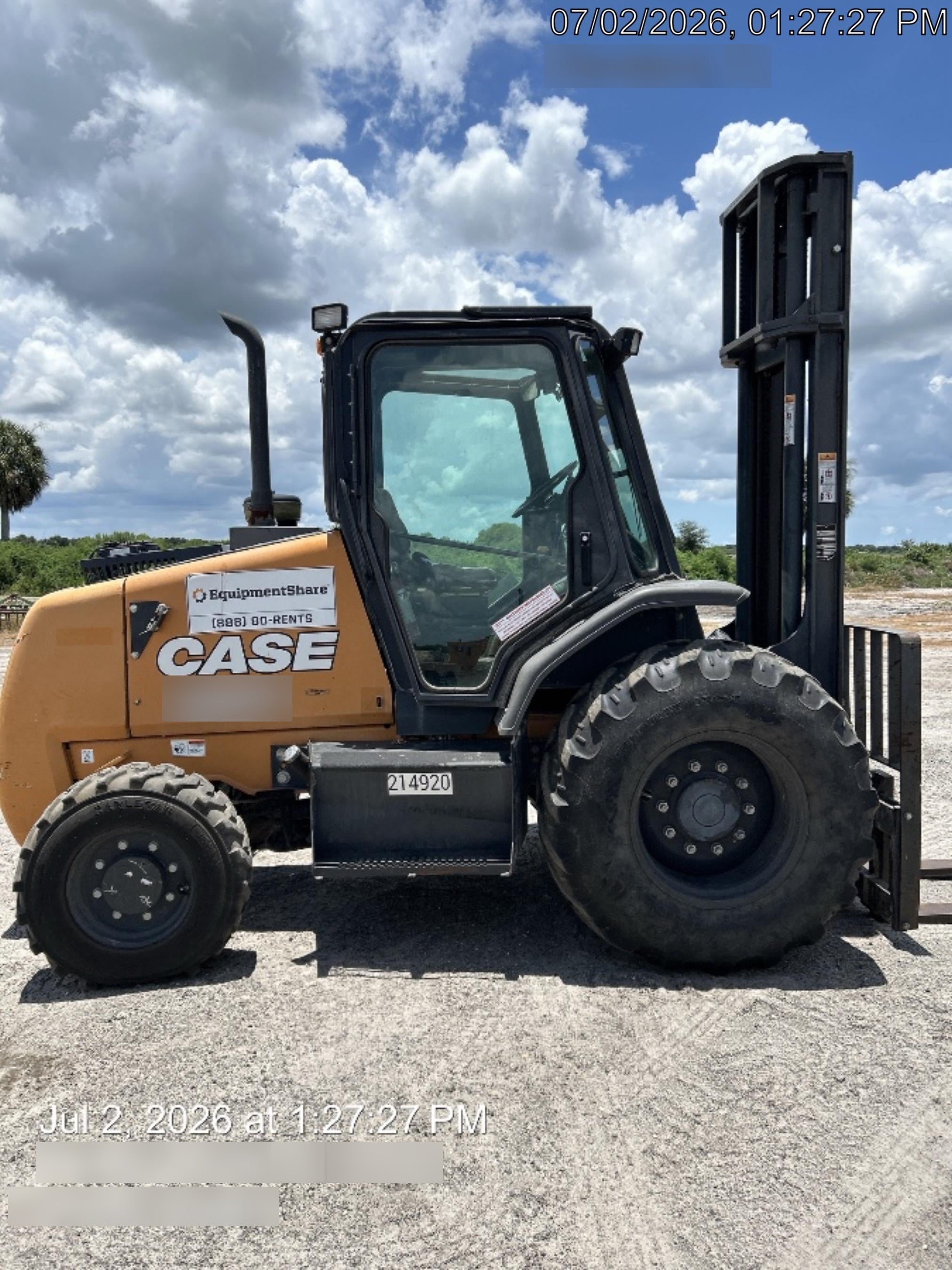 2022 CASE 586H