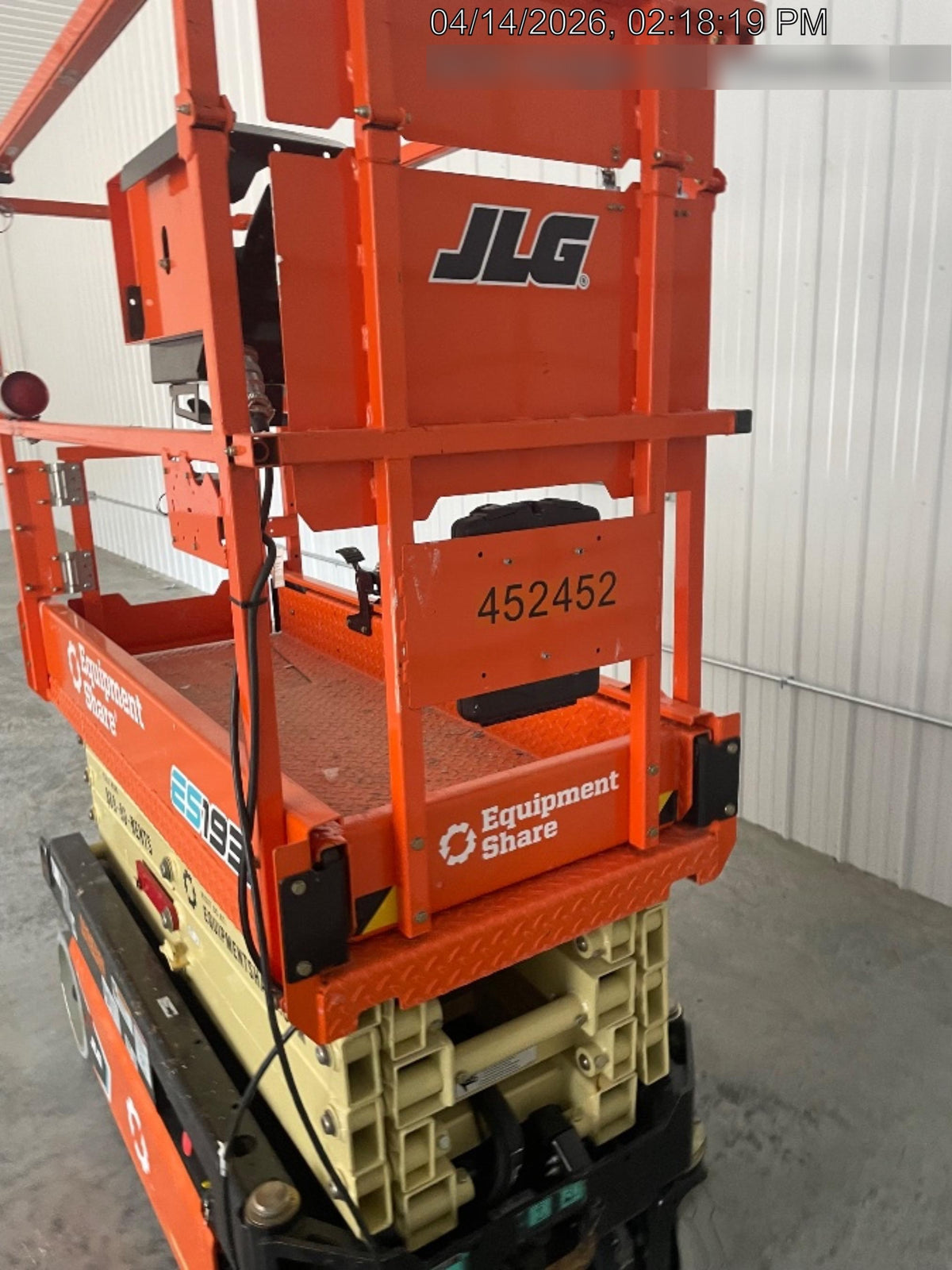 2024 JLG ES1932