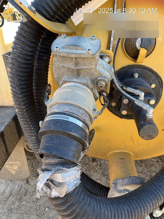 2022 VAC-TRON LP573XDT