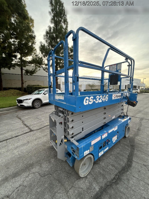 2020 Genie GS-3246 Standard, Folding full height swing gate, 800W Inverter