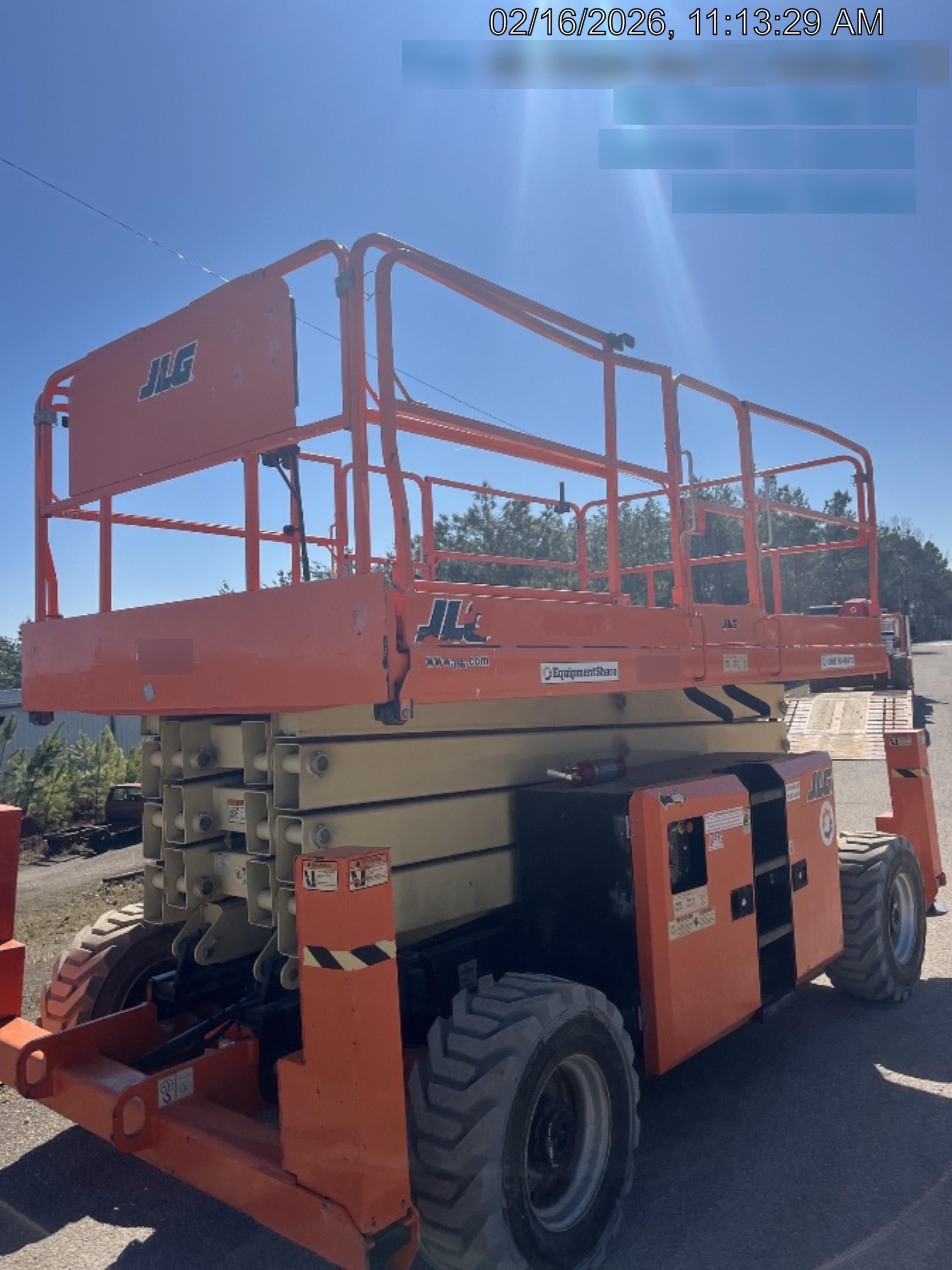 2020 JLG 430LRT