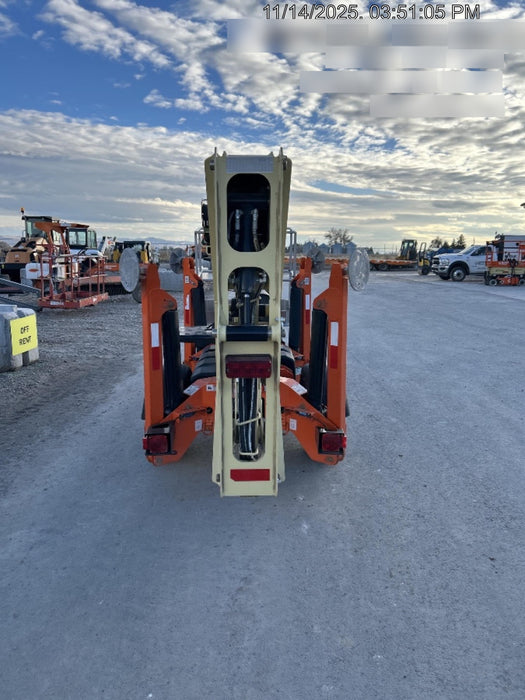 2023 JLG T350
