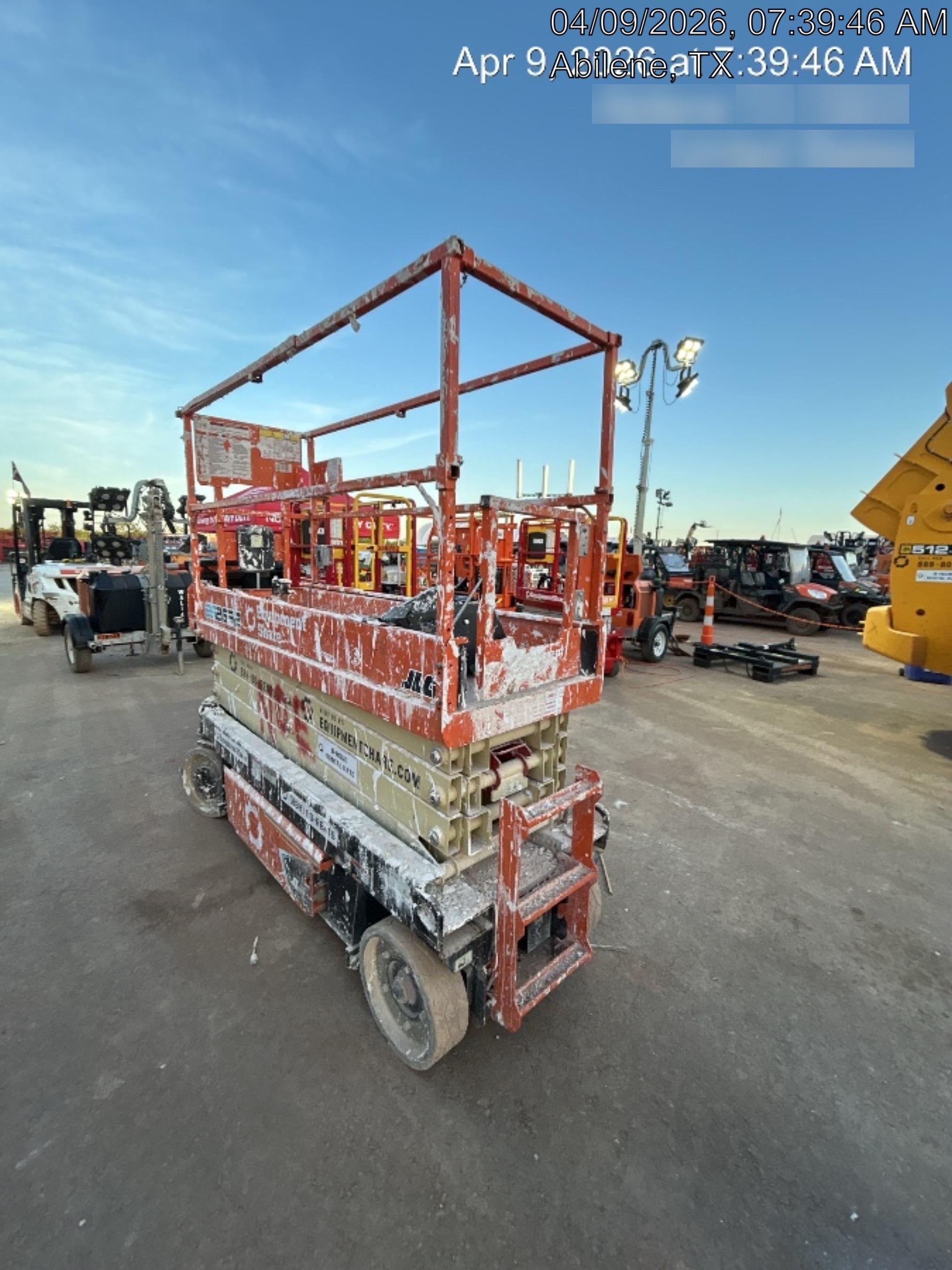 2022 JLG ES2632