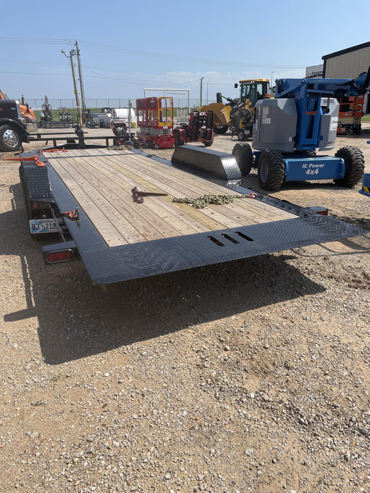 2022 LOADTRAIL Tilt-Deck Rental Trailer