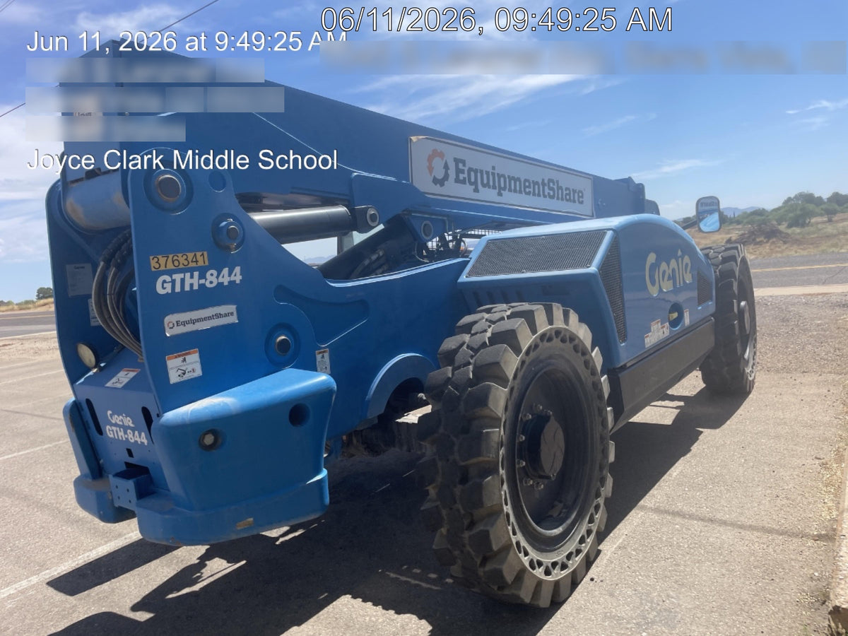 2023 GENIE GTH-844