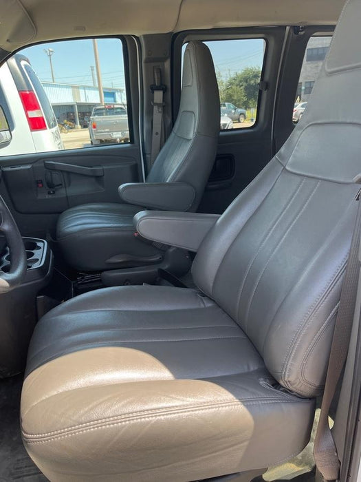 2024 CHEVROLET Express Van - Rental