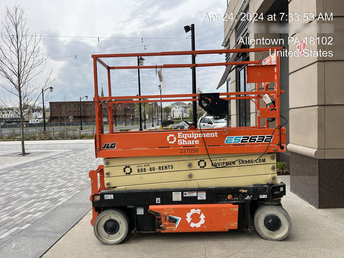 2022 JLG ES2632