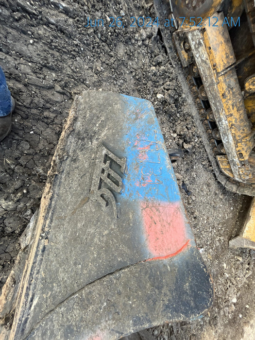 2020 TAG MANUFACTURING 36" V-Bottom Bucket