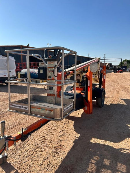 2022 JLG T350