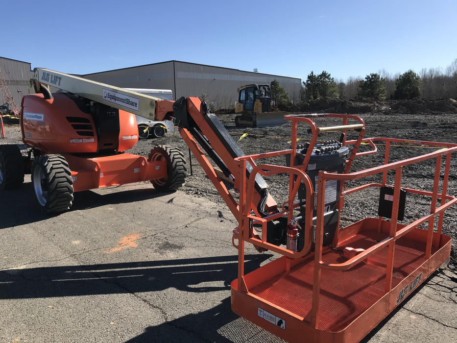 2019 JLG 600AJ