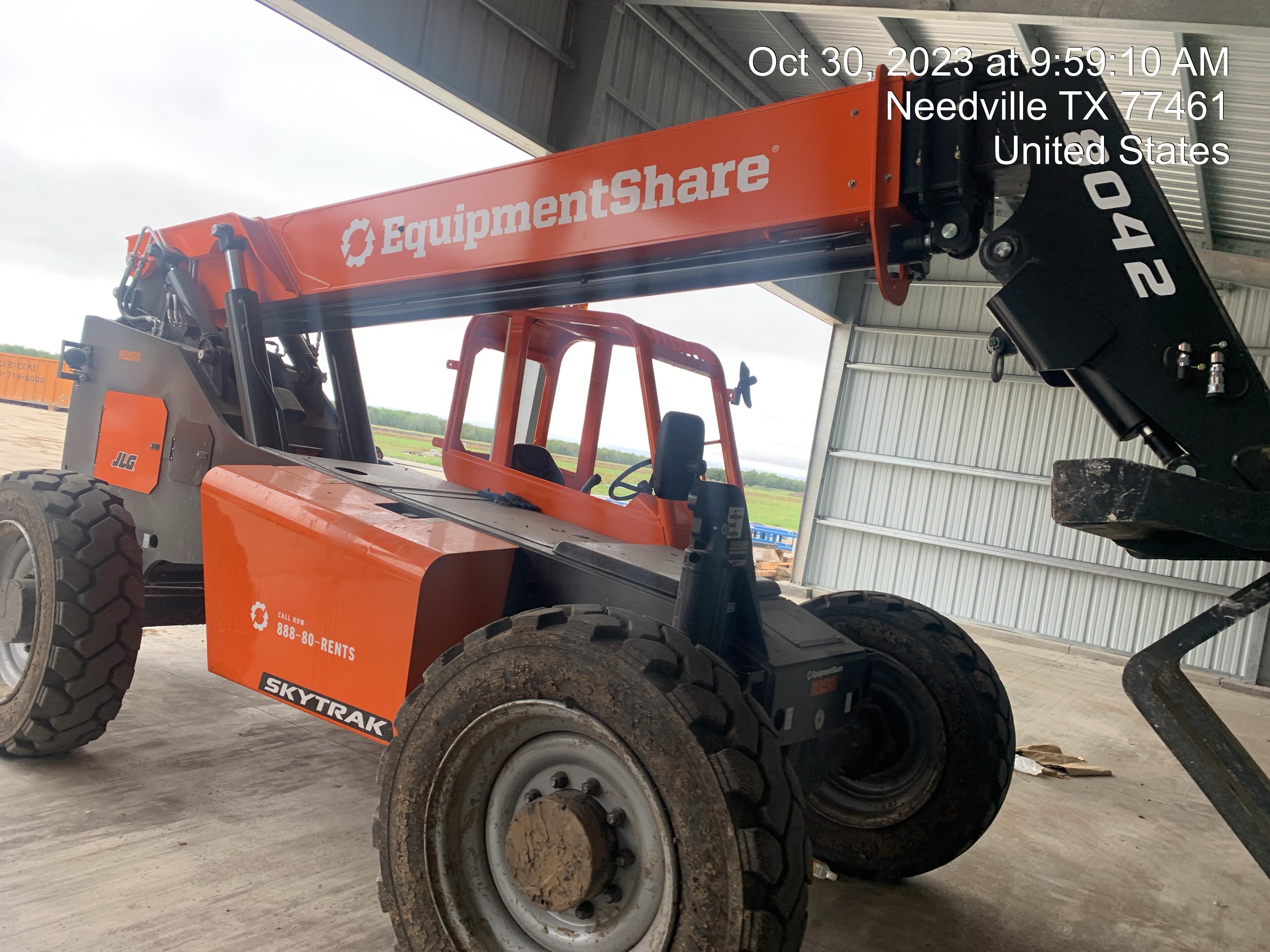 2023 SKYTRAK 8042