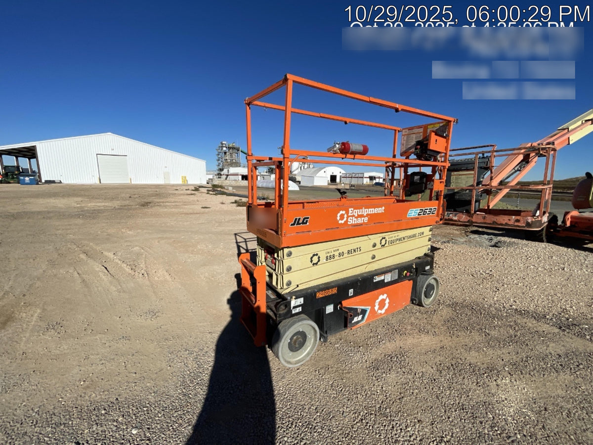 2023 JLG ES2632